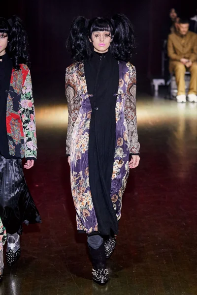 Look 40